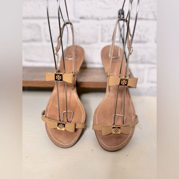 Tory Burch Women's Kailey Tan Brown Patent Leather Bow Slingback Heels Size 8.5 - Picture 5 of 10